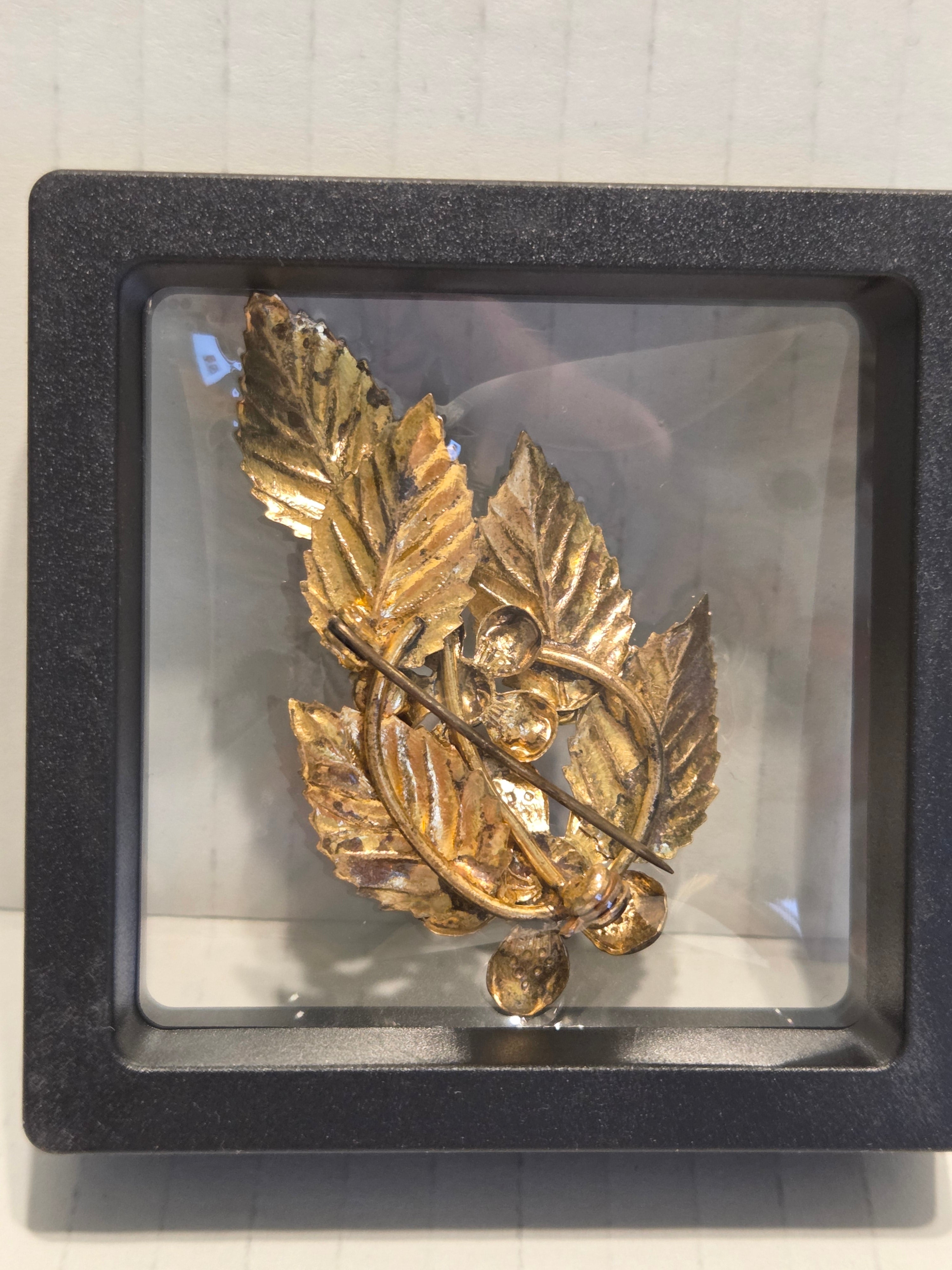 Beautiful vintage handmade broach